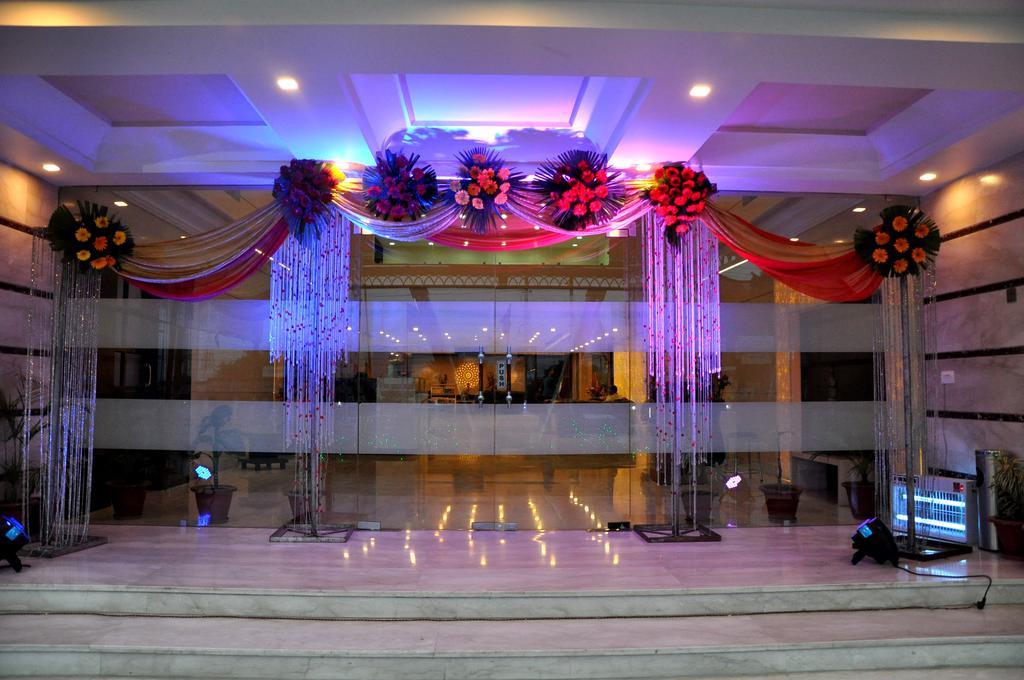 Hotel Jsr Continental Dehradun Exterior foto