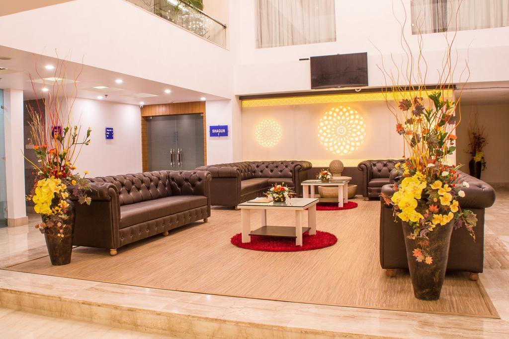 Hotel Jsr Continental Dehradun Exterior foto