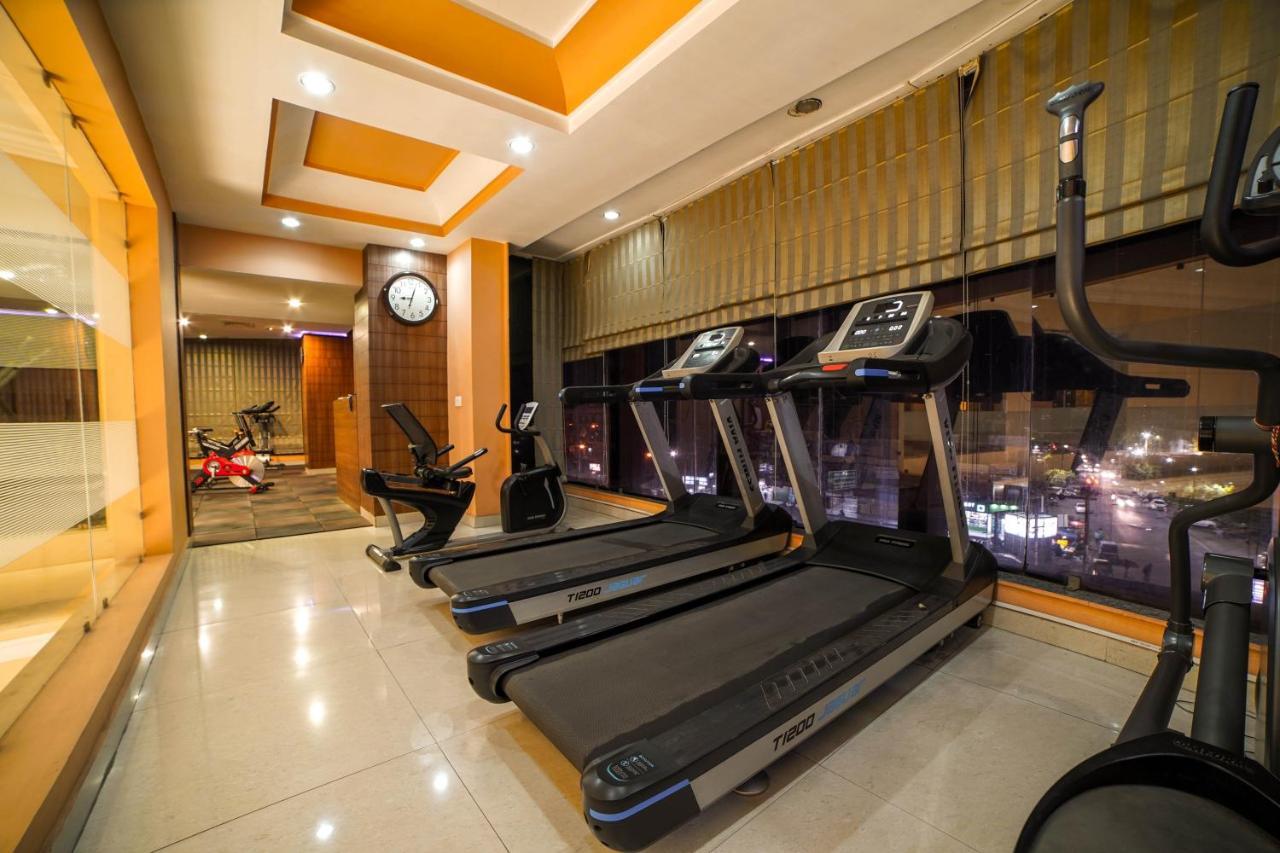 Hotel Jsr Continental Dehradun Exterior foto